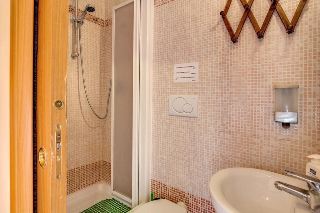 ローマ ミリーハウス Bed & Breakfast エクステリア 写真